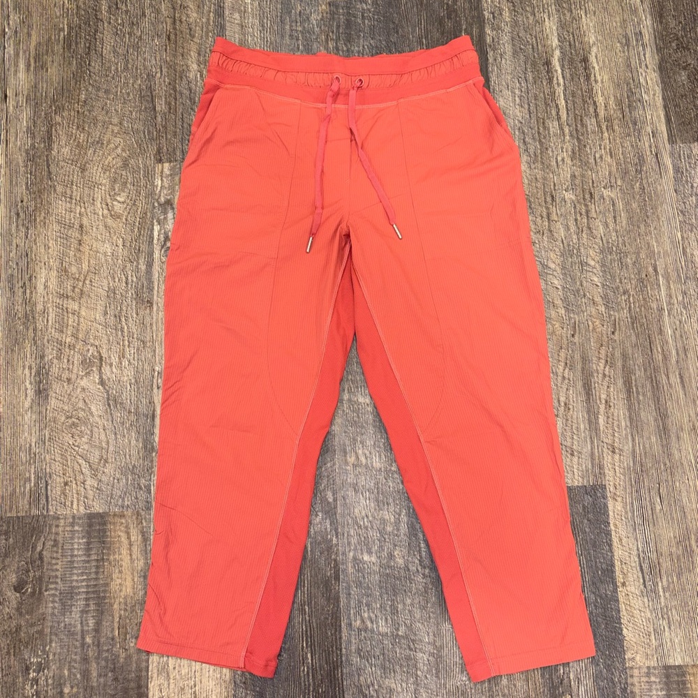 Lululemon Dance Studio Mid-Rise Cropped Pants